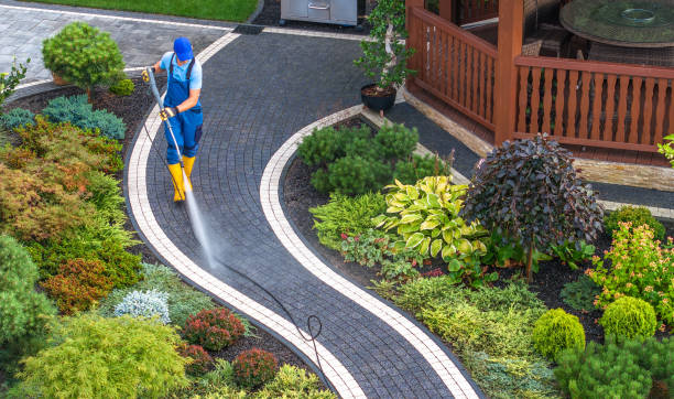 Best Garage Pressure Washing  in North Logan, UT